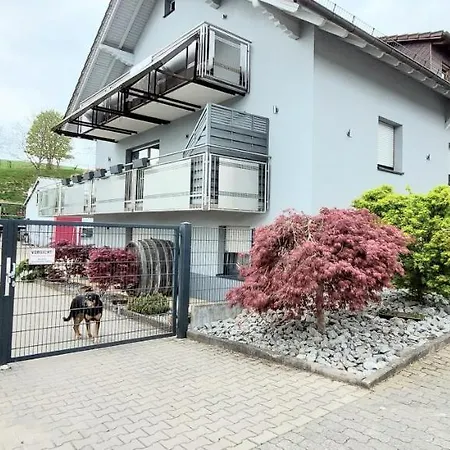 Urlaub Im Bauwagen *