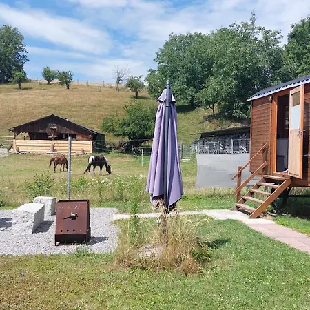 Urlaub Im Bauwagen Campingplatz *