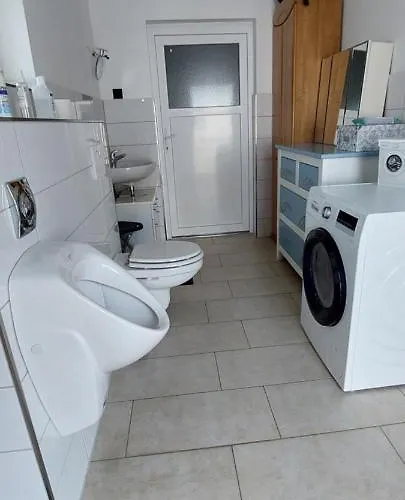 Urlaub Im Bauwagen Parque de Campismo Mörlenbach